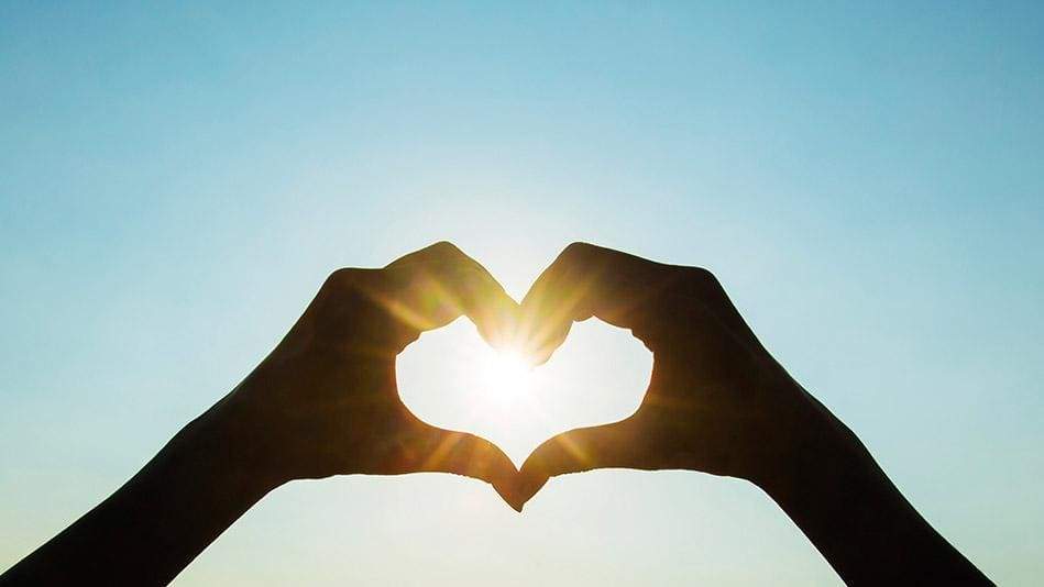 Random Acts of Kindness: 5 Ways to Make the World and Yourself a Little Happier this Holiday Season
