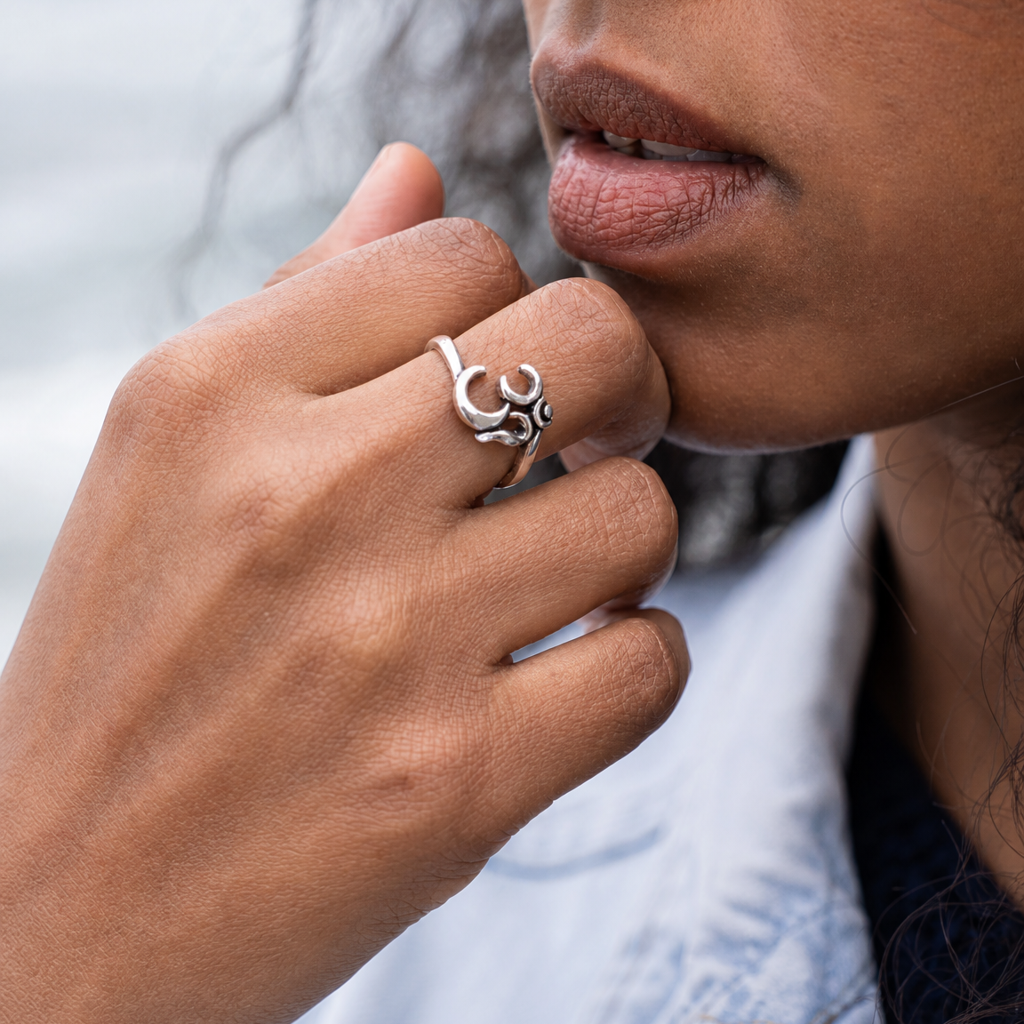 Om ring
